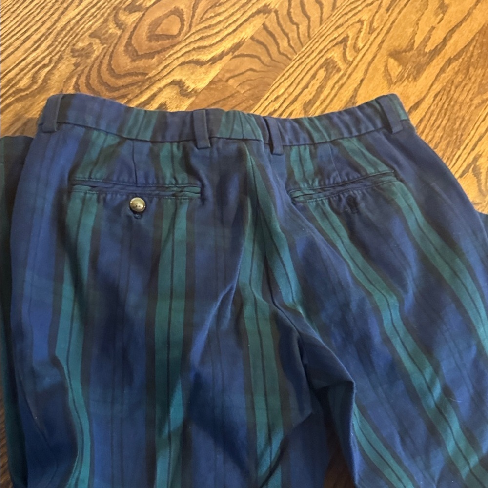 Vineyard Vines Men's Blue and Green Striped Chinos Blackwatch Plaid - Picture 11 of 15